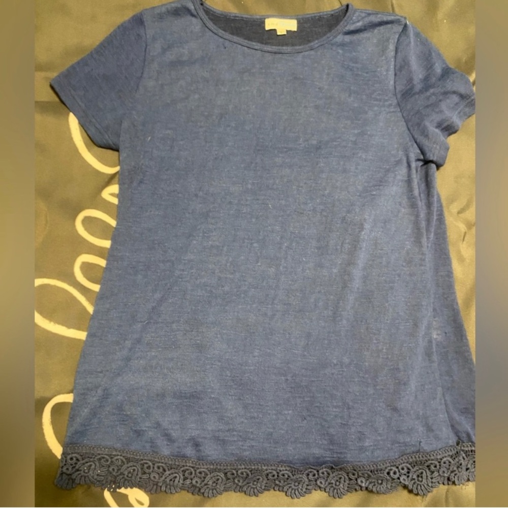 A Dip Of Darling Navy Crochet Blouse Large Used